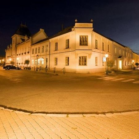 Hotel Mario Lednice Eksteriør bilde