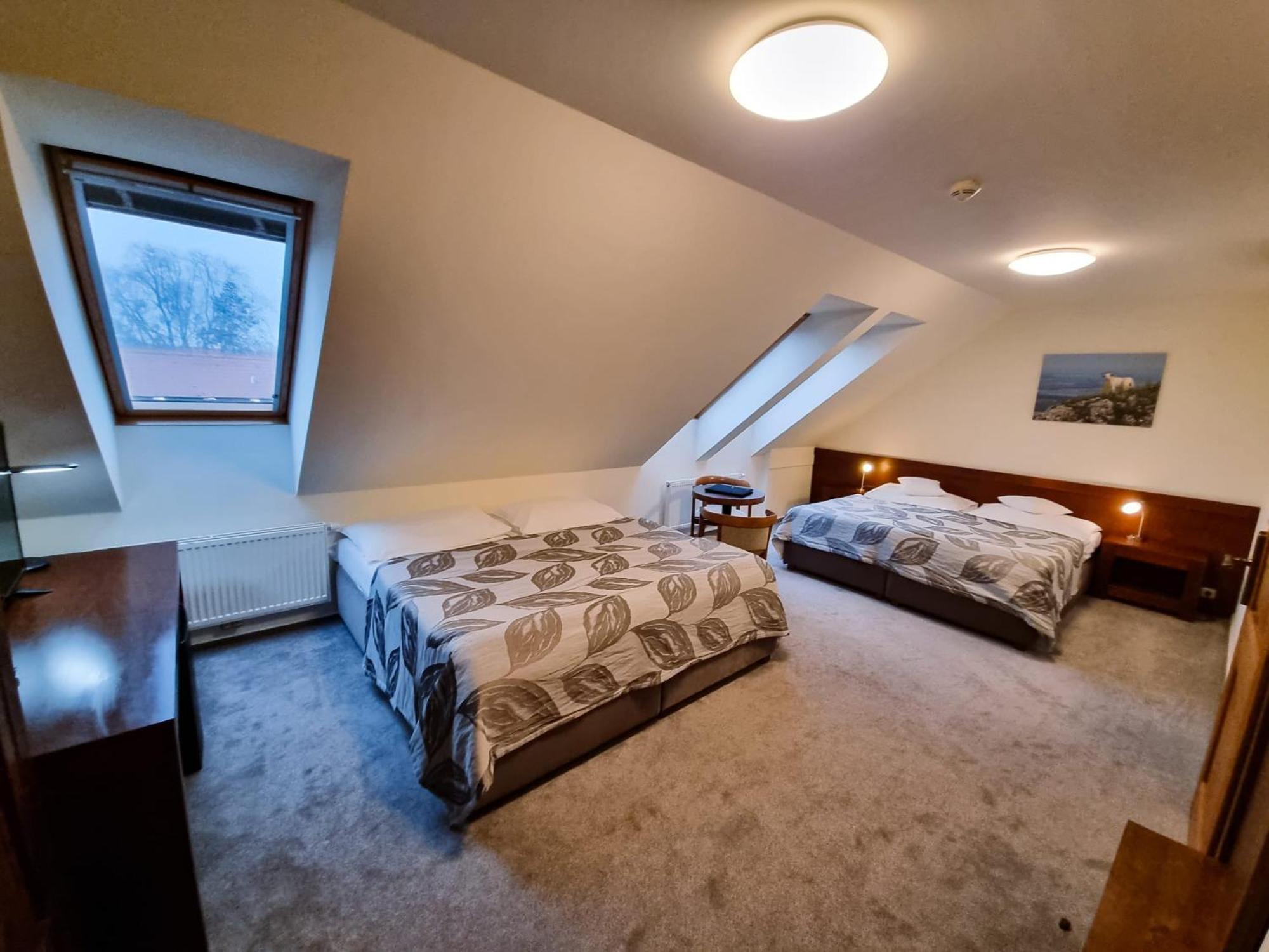 Hotel Mario Lednice Eksteriør bilde