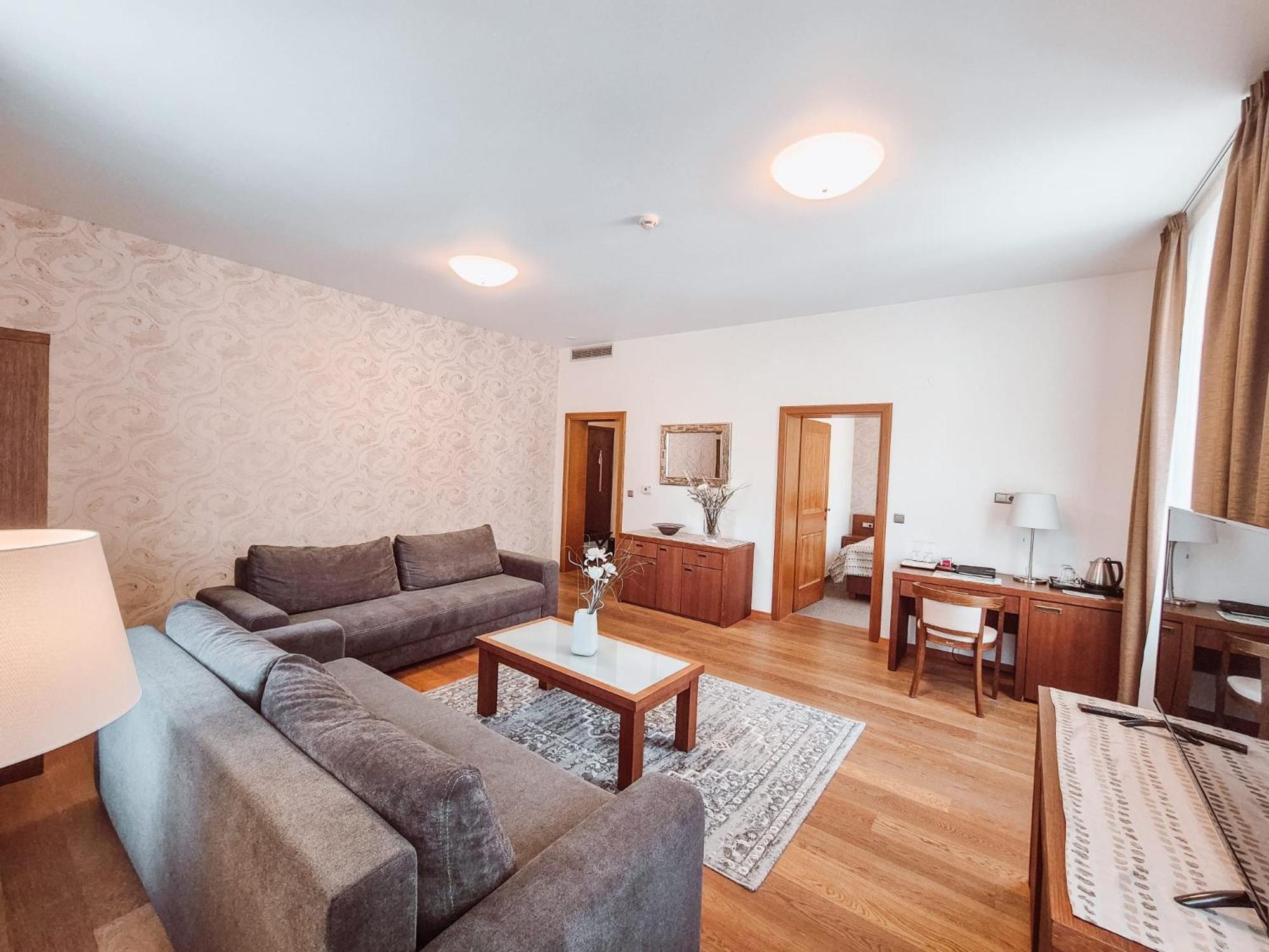 Hotel Mario Lednice Eksteriør bilde
