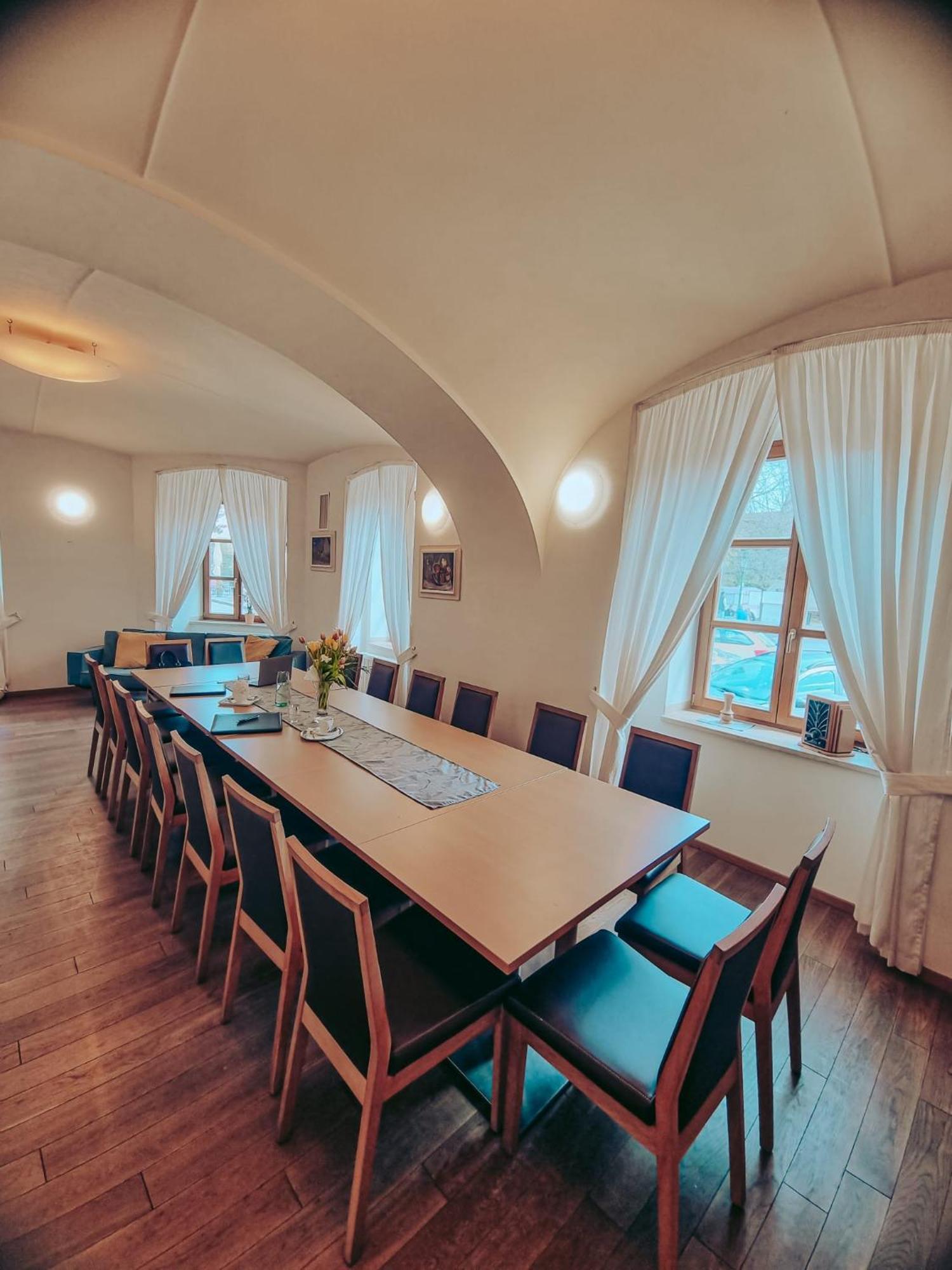 Hotel Mario Lednice Eksteriør bilde