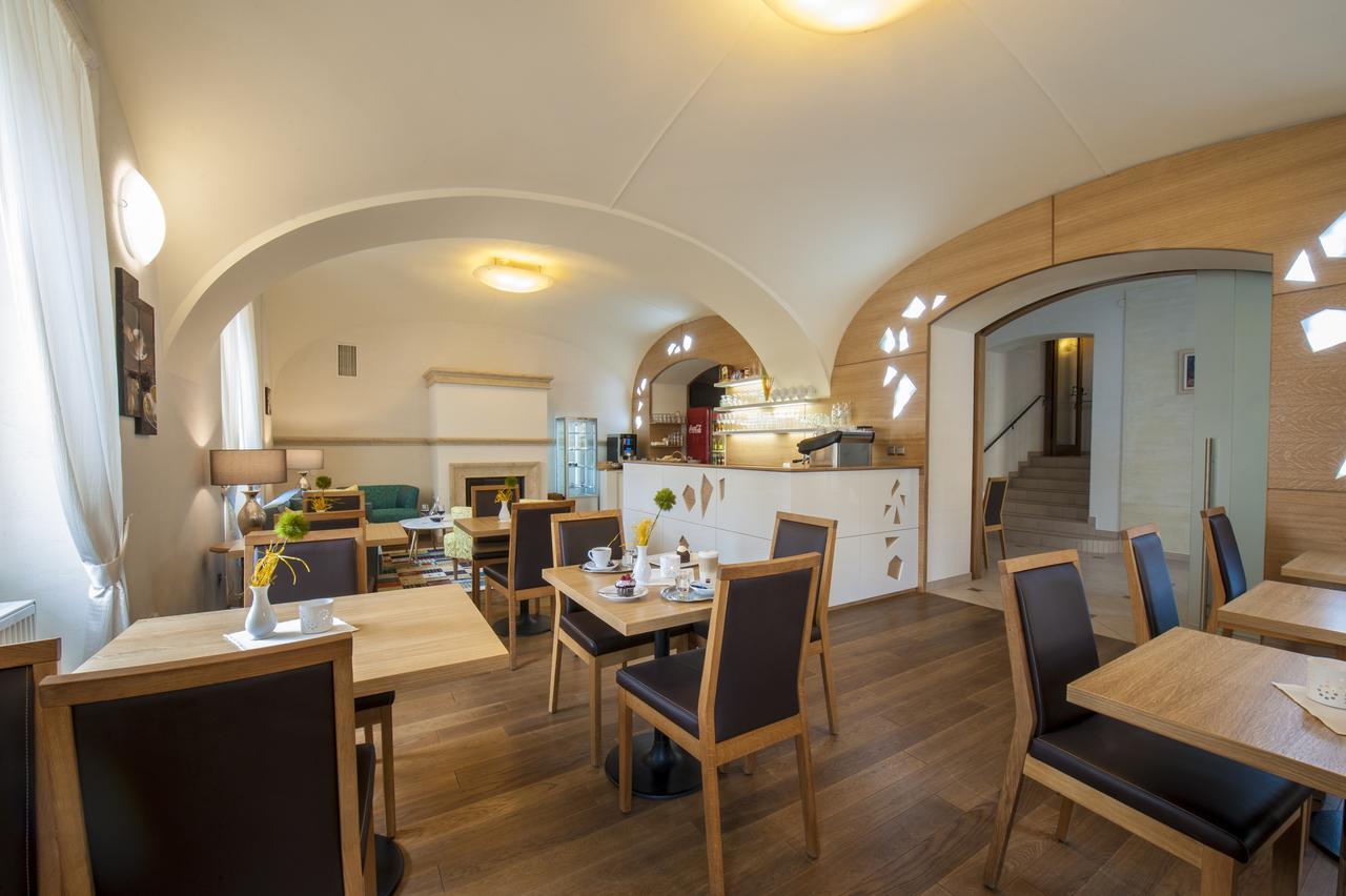 Hotel Mario Lednice Eksteriør bilde