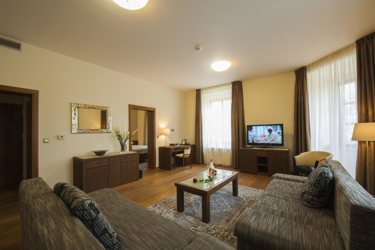 Hotel Mario Lednice Eksteriør bilde