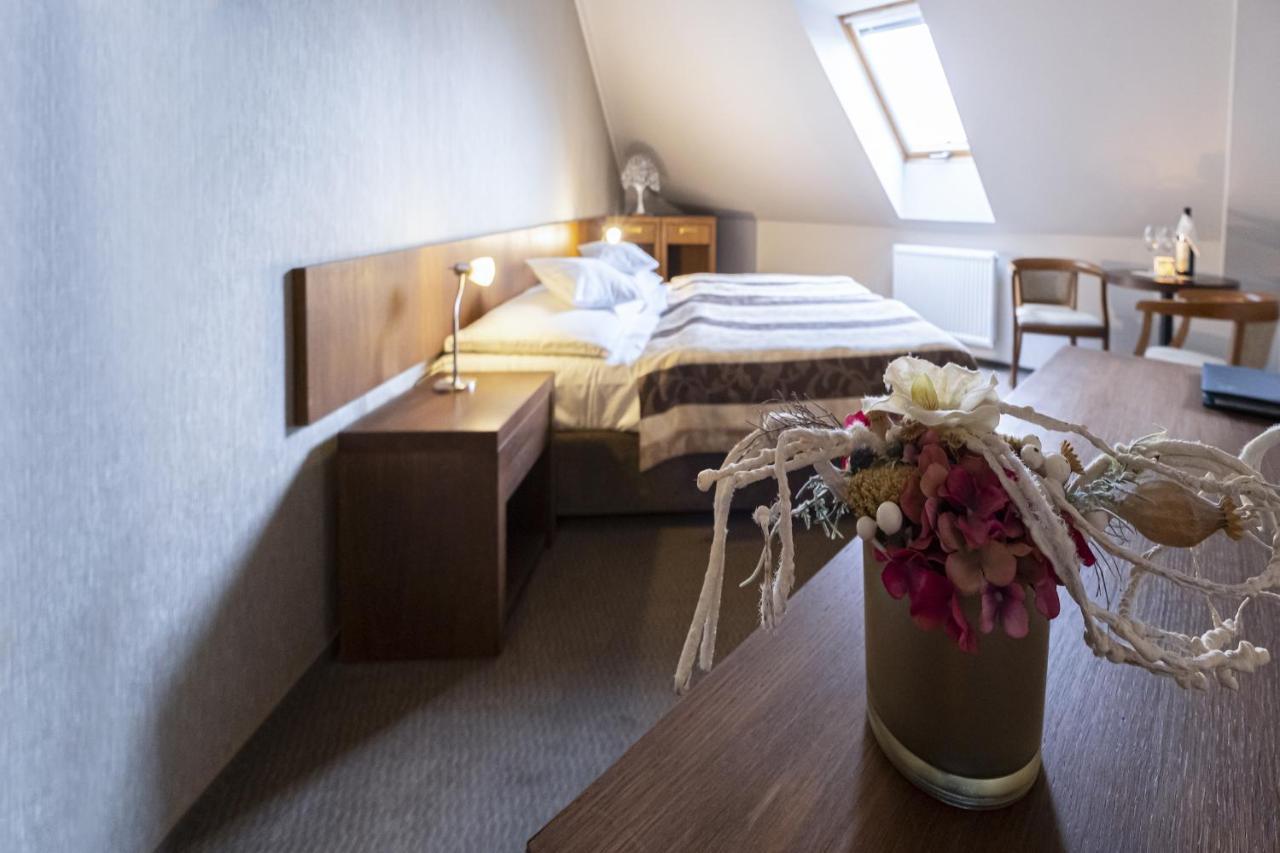 Hotel Mario Lednice Eksteriør bilde